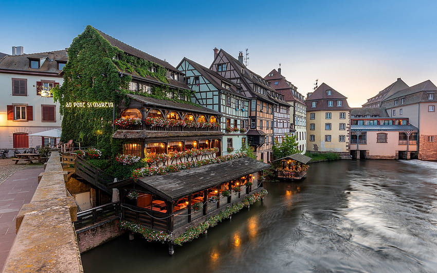 Strasbourg, Petite France, akşam, Gün batımı, Strazburg şehir manzarası, binalar, Fransa HD duvar kağıdı
