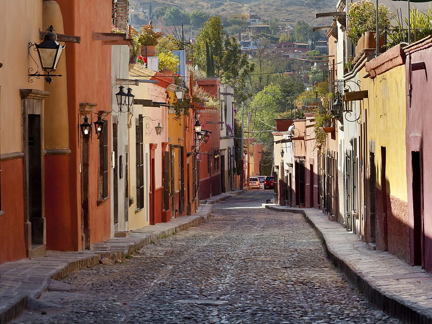 Colorful Steet, San Miguel de Allende, Guanajuato, Mexico HD wallpaper