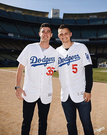 Download Corey Seager Crouching In Dirty Shirt Wallpaper