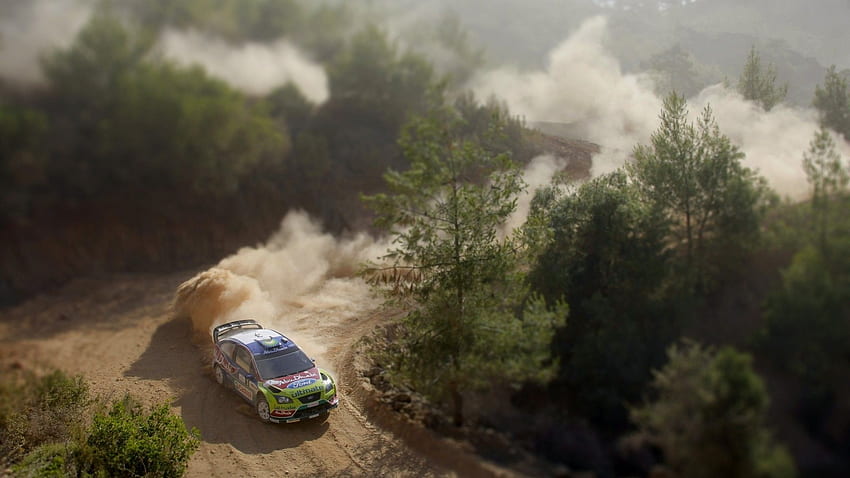 Luftaufnahme des Rallye-Rennsports Ford Focus WRC HD-Hintergrundbild