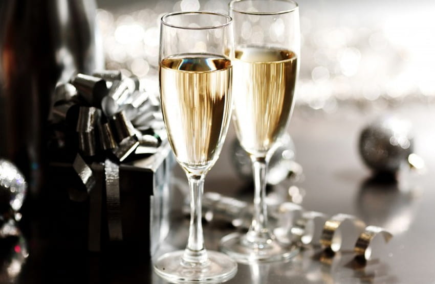 Felice anno nuovo, champagne, bicchieri, due colori, regalo, anno nuovo Sfondo HD