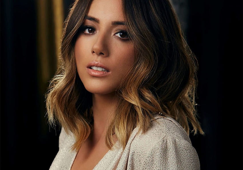 Chloe Bennet and Background HD wallpaper