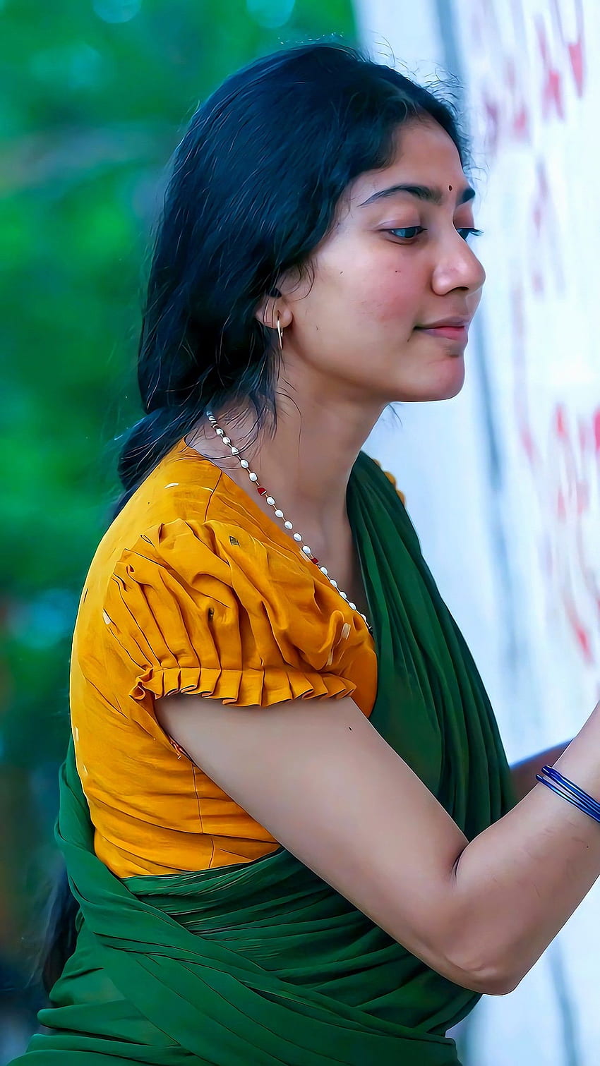 Saipallavi, tamil actress HD phone wallpaper