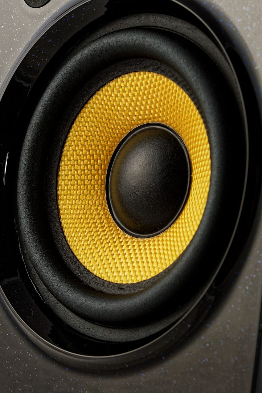 subwoofer mobil hitam dan kuning, Bass Speaker wallpaper ponsel HD
