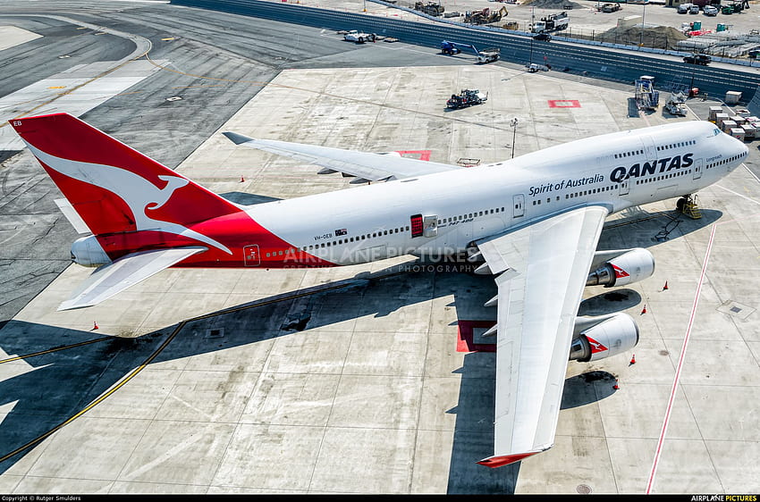 Qantas Boeing 747 400 Vh Oeb - 2 - & Background HD wallpaper