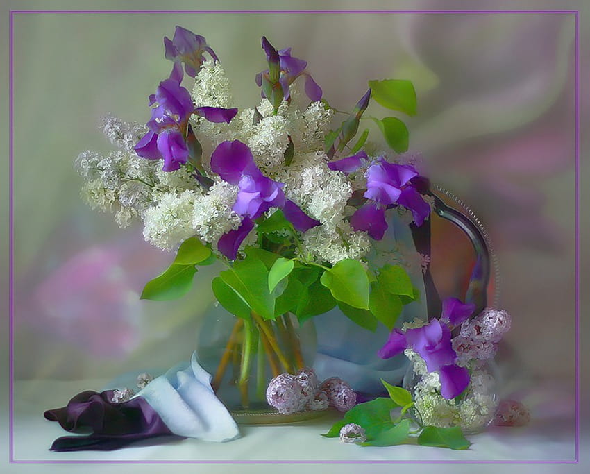 Sentimental Barb, iris, white, green leaves, lilacs, soft, vase, calming, beautiful, platter, silk, purple, silver, irises, flowers, dreamy, white lilacs HD wallpaper