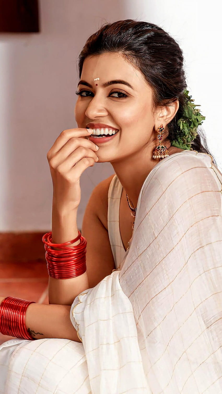Anju kurein, anju, malayalam actress, saree beauty HD phone wallpaper