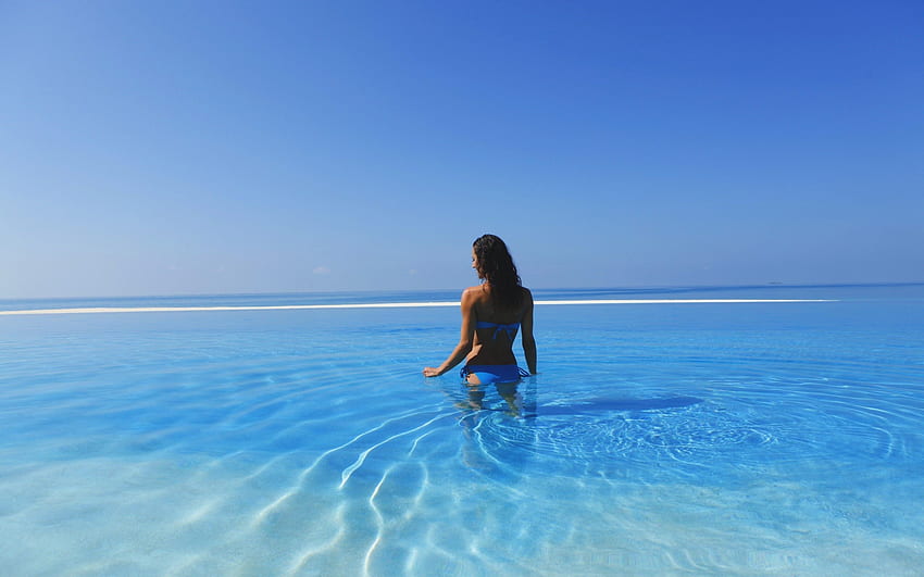 girl, ocean, maldives, beauty, shallow water, bikini HD wallpaper