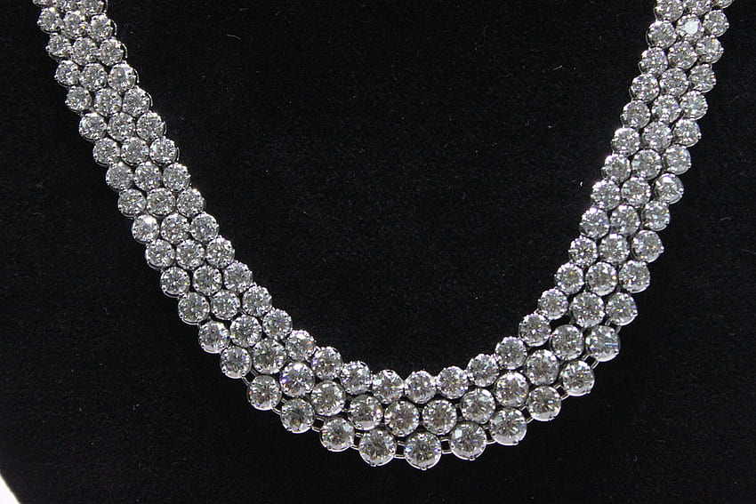 1 ръчно изработена диамантена огърлица с общ диамант от 5000 карата [] за вашия мобилен телефон и таблет. Разгледайте истински диамант. Истински диамант, диамант, диамант HD тапет