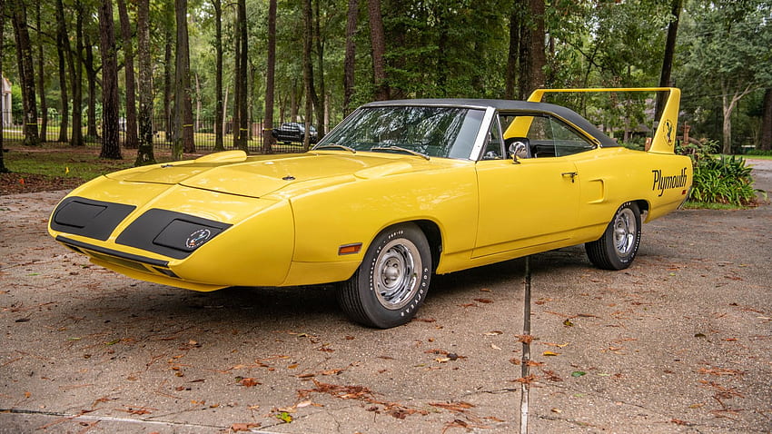 Plymouth Superbird up for auction is a different kind of yellow bird HD wallpaper