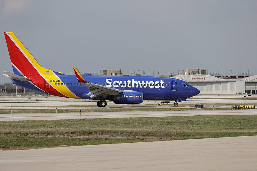 Southwest Airlines flights grounded nationwide due to 'technical issue' HD wallpaper