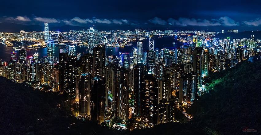 Victoria Harbour Skyline di Hong Kong pada malam hari, chicago Wallpaper HD