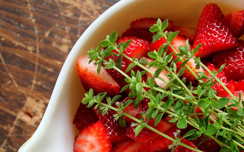Food, Strawberry, Grass, Bowl, Berry HD wallpaper