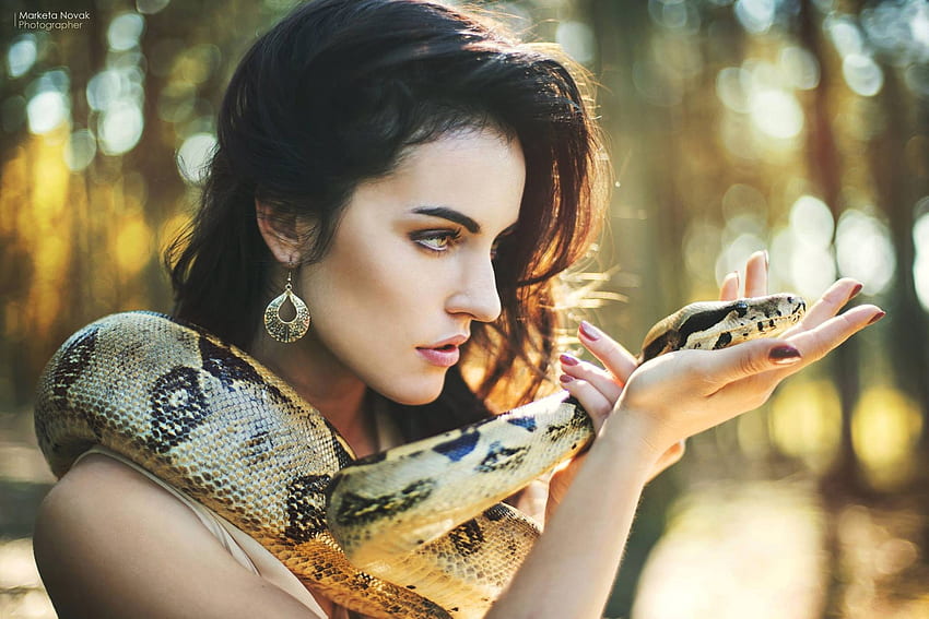 Tempted, snake, model, marketa novak, serpent, face, girl, reptile, woman HD wallpaper