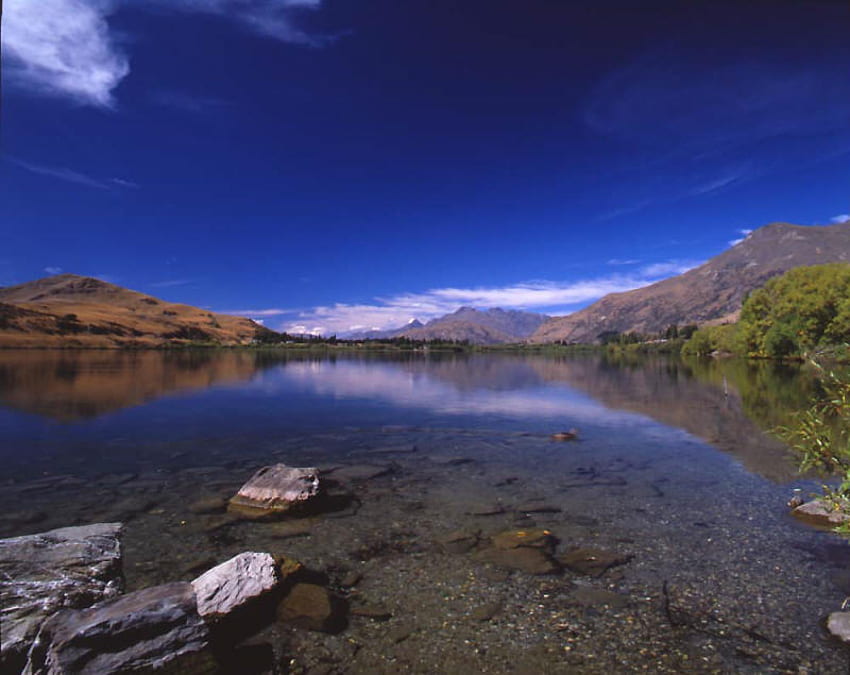 LAKE HAYES. NZ, blue, water, lake, stones HD wallpaper