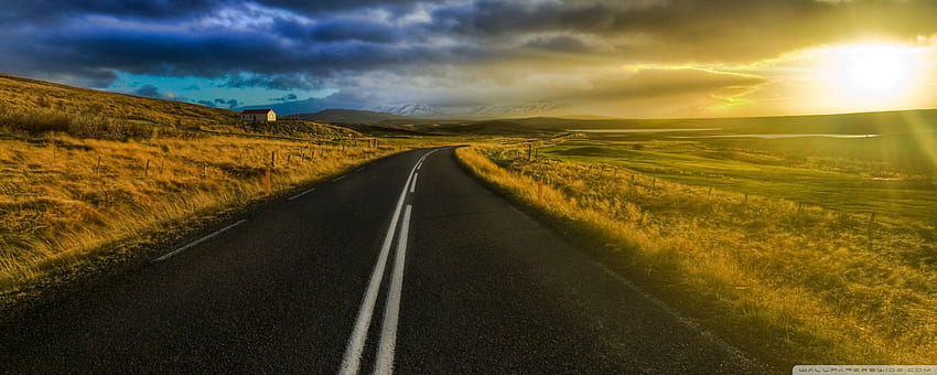 The Open Road in Iceland Mobile HD wallpaper