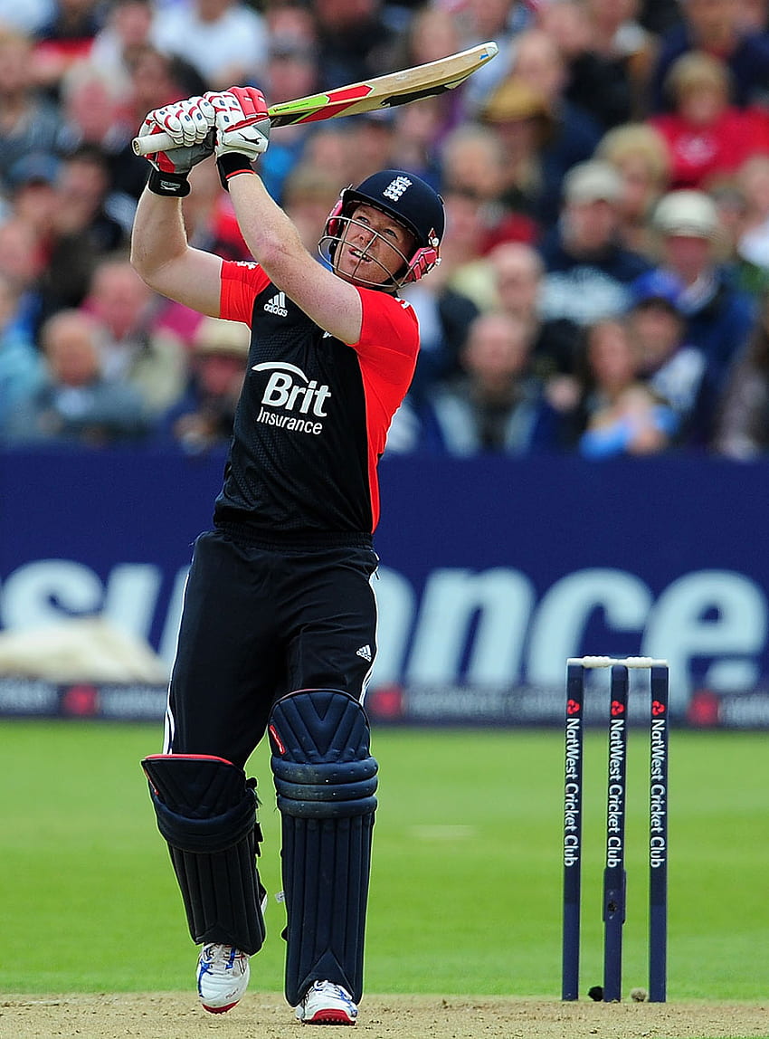 Eoin Morgan Hit Three Sixes And Four Fours In His 32 Ball Innings. . England V Sri Lanka 2011 HD phone wallpaper