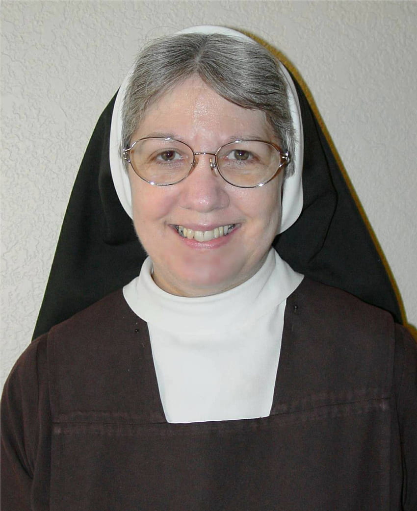 Синекура за Лули - феминистката баба, католическа монахиня HD тапет за телефон