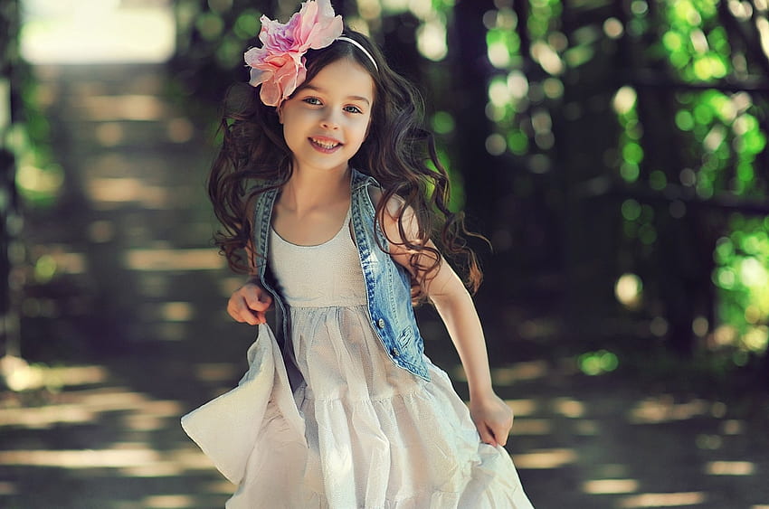 little girl, childhood, blonde, fair, nice, adorable, bonny, sweet, Belle, white, Hair, girl, Standing, comely, sightly, pretty, green, face, nature, lovely, pure, child, graphy, cute, baby, , Nexus, beauty, play, kid, beautiful, people, little, pink, dainty HD wallpaper