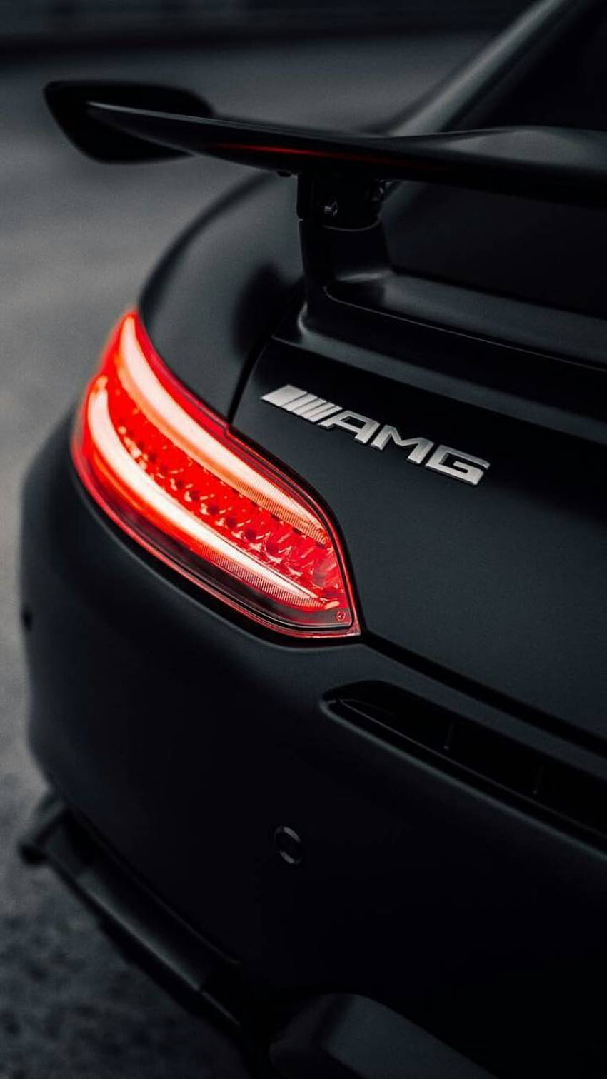 Bức tranh Mercedes phong cách sang trọng sẽ chắc chắn làm bạn say mê ngay từ cái nhìn đầu tiên. Với gam màu đen tuyền và logo xe hơi đầy uy lực, hình nền này sẽ làm tôn lên phong thái của chiếc điện thoại iOS của bạn.