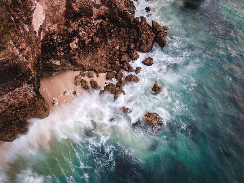 Costa, suave, olas del mar, rocas, naturaleza. fondo de pantalla