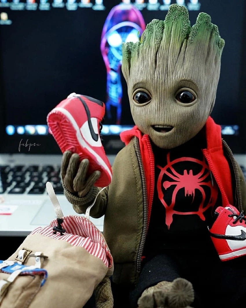 ¿Baby Groot se convirtió en una araña? ¡Nombralo!, Supremo Groot fondo de pantalla del teléfono