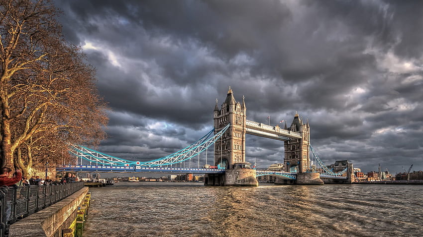 magnificent tower bridge on the thames r, river, city, clouds, bridge, r HD wallpaper