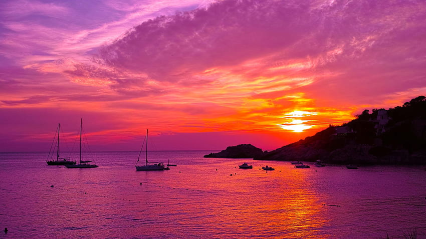 Spiaggia di Ibiza, barca, mare, arancia, spiaggia, rosa, peisaj, ibiza, acqua, tramonto Sfondo HD