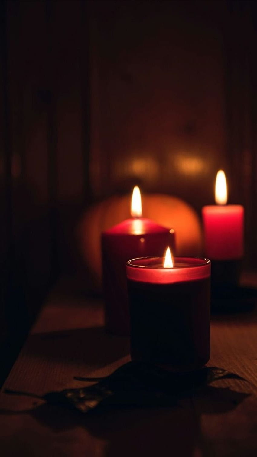 MIDNIGHT MELUSINE auf KERZEN. Kerzen, Kerzenästhetik, Kerzengrafik dunkel, Vintage-Kerzen HD-Handy-Hintergrundbild