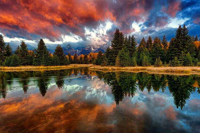 Tranquilidad, espejo, colorido, paisaje, hermoso, serenidad, tranquilo, montaña, lago, orilla, reflexión, nubes, árboles, cielo, asombroso, bosque fondo de pantalla