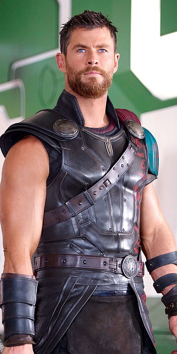 Thor: Ragnarok' Set Photos: Thor Gets A Haircut, Mark Ruffalo May Be Done  Shooting Already