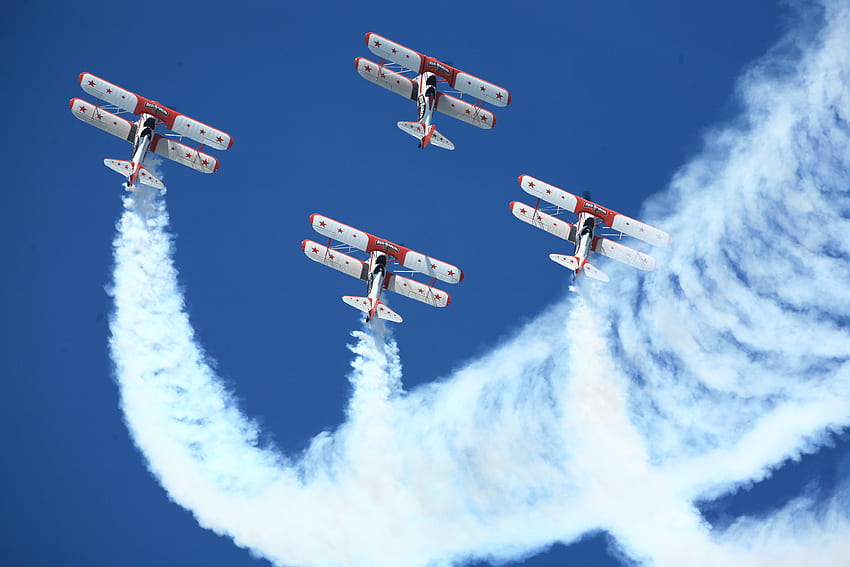 Red Baron Stunt Team, team, formation, bi-planes, red, smoke, baron, stunt, biplanes HD wallpaper