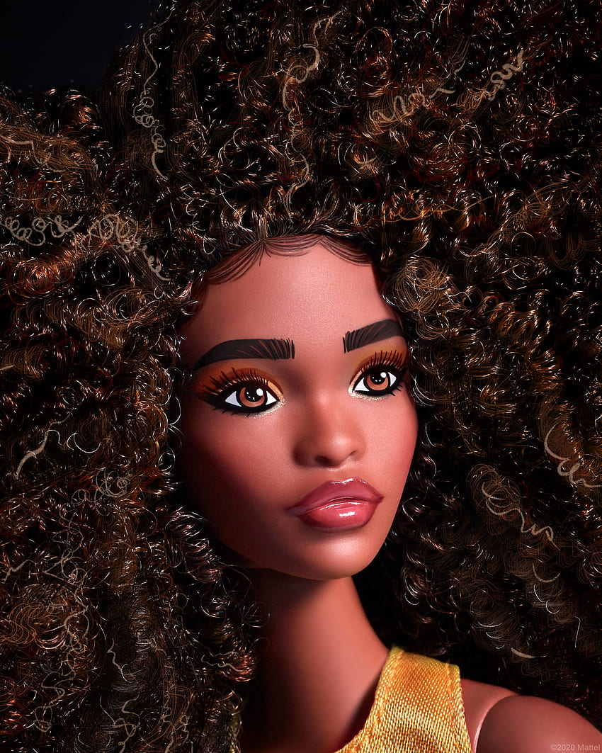 Barbie Stili ve Makyaj Sanatçısı Sir John, Güzel Görünümler Yaratmak İçin Bir Araya Geliyor. Cazibe, Afro Barbie HD telefon duvar kağıdı