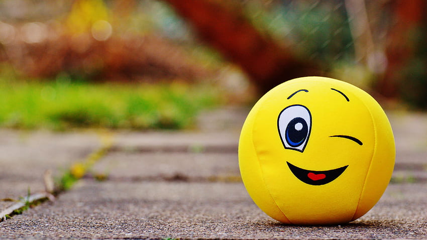 ball, smile, happy, toy u HD wallpaper