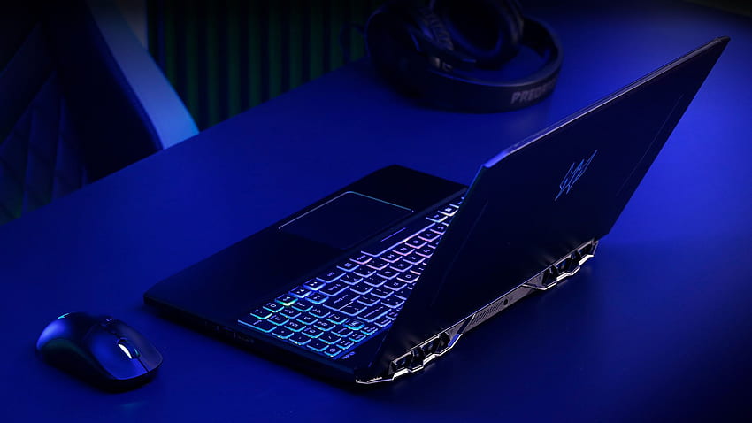 Recenzja Acer Predator Helios 300 (PH315 53) — uosobienie laptopa do gier Tapeta HD