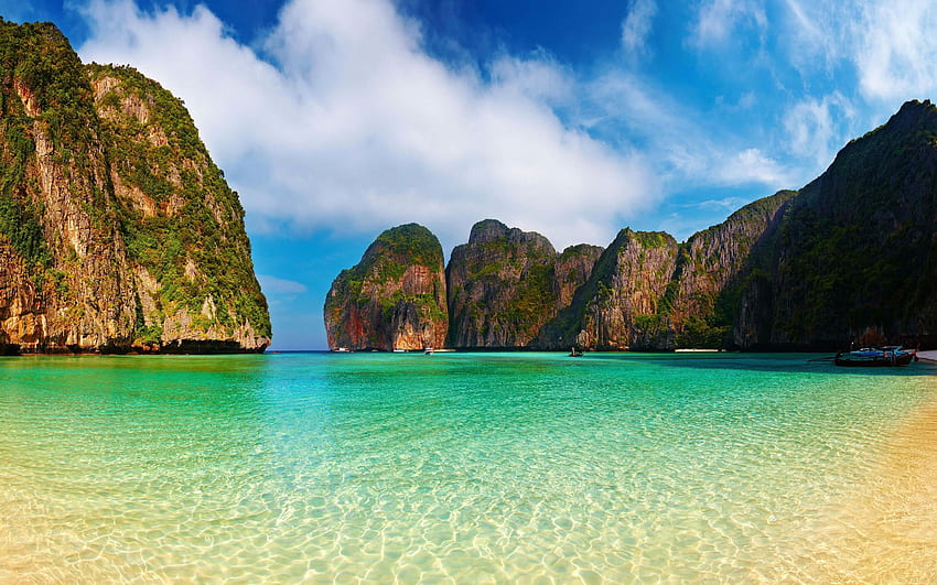 Maya Bay Beach in Thailand HD wallpaper