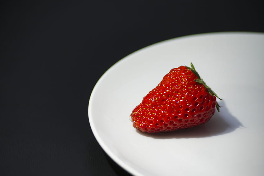 Food, Strawberry, Berry, Plate, Ripe HD wallpaper