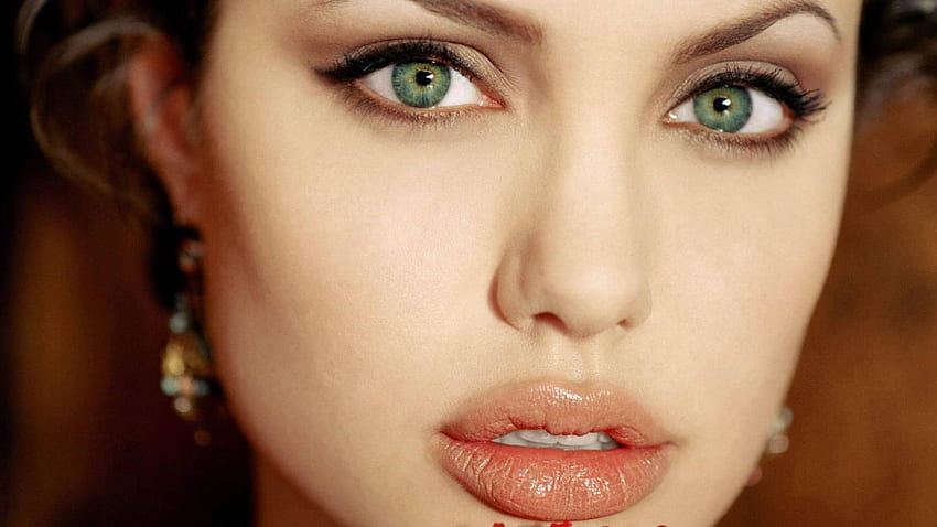 Angelina Jolie Lips Laptop Full , Celebridades , y Antecedentes fondo de pantalla