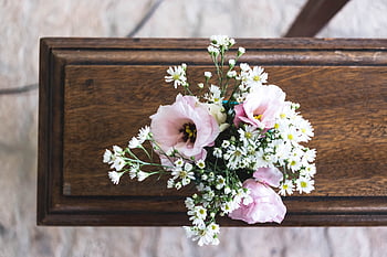 Cremation & Urn Funeral Flowers. Vickies Flowers. Brighton Co HD