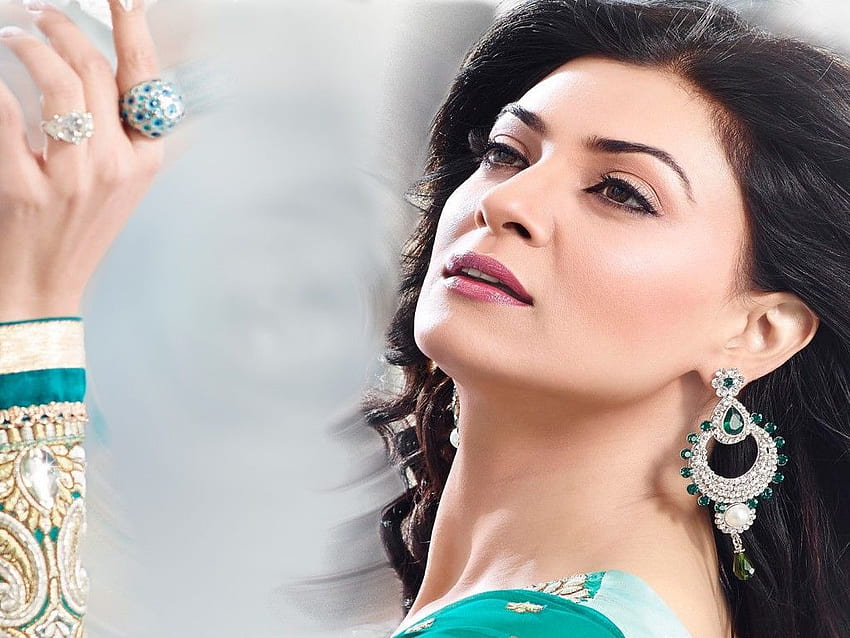 Sushmita Sen Bollywood Actress . Ear cuff, Bollywood, Susmita Sen HD wallpaper