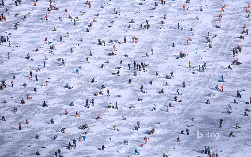People ice fishing on Gull Lake in Brainerd, Minnesota - Bing - Sonu Rai, Minnesota Snow HD wallpaper
