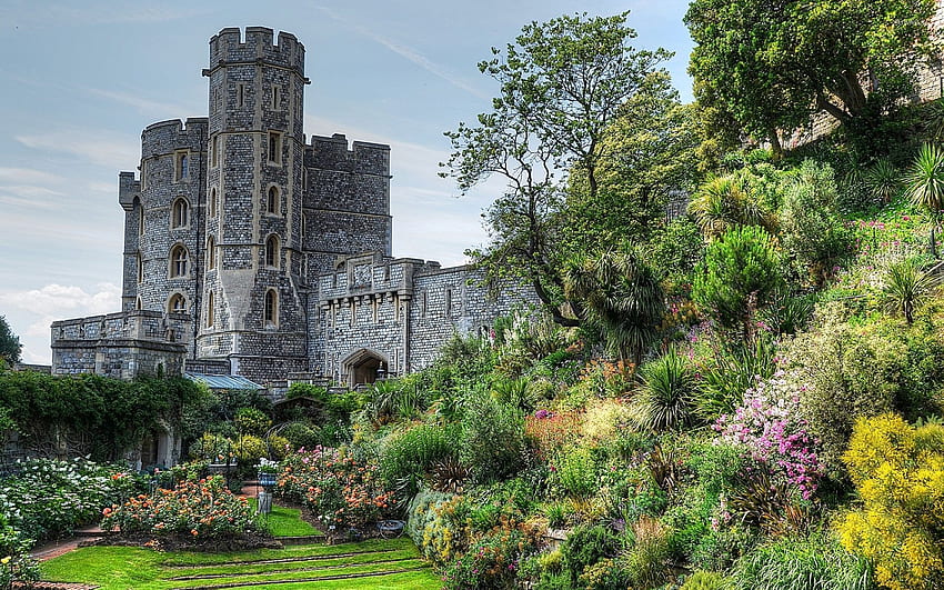 Kastil batu dengan taman yang indah - Dunia Wallpaper HD
