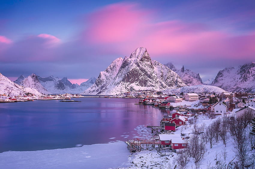 La isla de Lofoten, Pueblo, Noruega, El pueblo, Cielo rosa, Mañana, Luz fondo de pantalla
