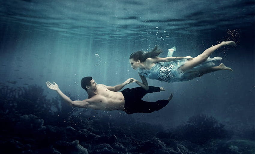 Under the sea, blue, sea, lovers, love HD wallpaper