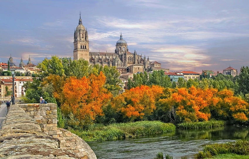autumn, trees, bridge, river, Cathedral, Spain, the parapet, Spain, Salamanca, Salamanca, New Cathedral of Salamanca, Tormes River, the river Tormes, New Cathedral of Salamanca for , section город - HD wallpaper