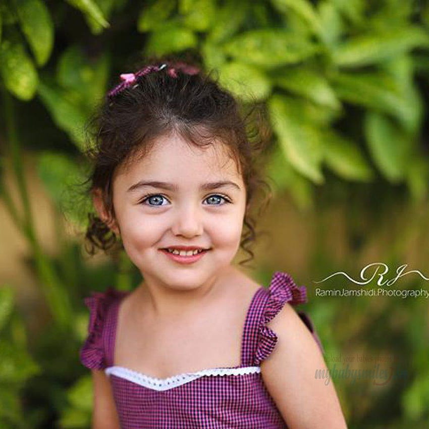 세상에서 가장 귀여운 아기 - Anahita Hashemzadeh - My Baby Smiles HD 전화 배경 화면