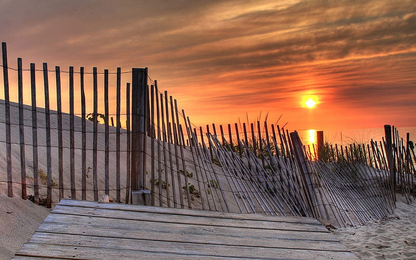 Lovely Sunset, beaches, fence, set, sun set, sun, sunset, beach HD wallpaper
