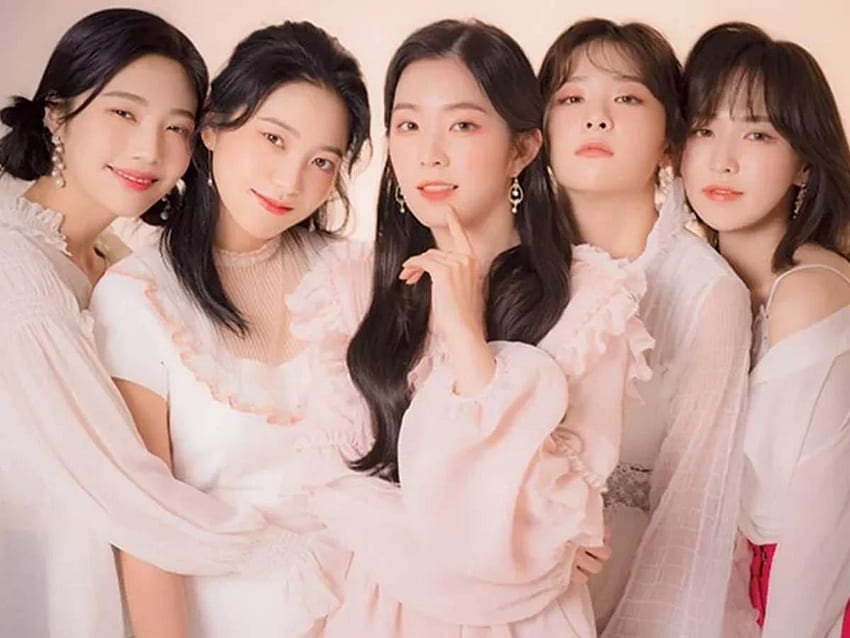Red Velvet celebrates its 7th debut anniversary with a special live session, Red Velvet Group HD wallpaper