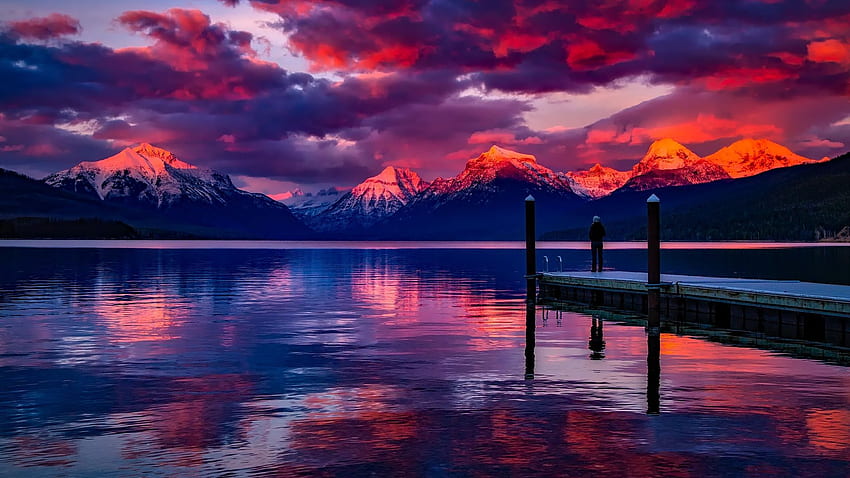 Calm Waters Colorful Clouds HD wallpaper