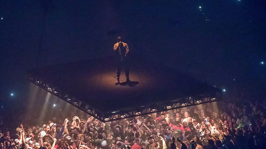 Kanye West Melontarkan Kata-kata kasar Politik Selama Konser, Mengatakan 'Saya Akan Memilih Trump' Wallpaper HD